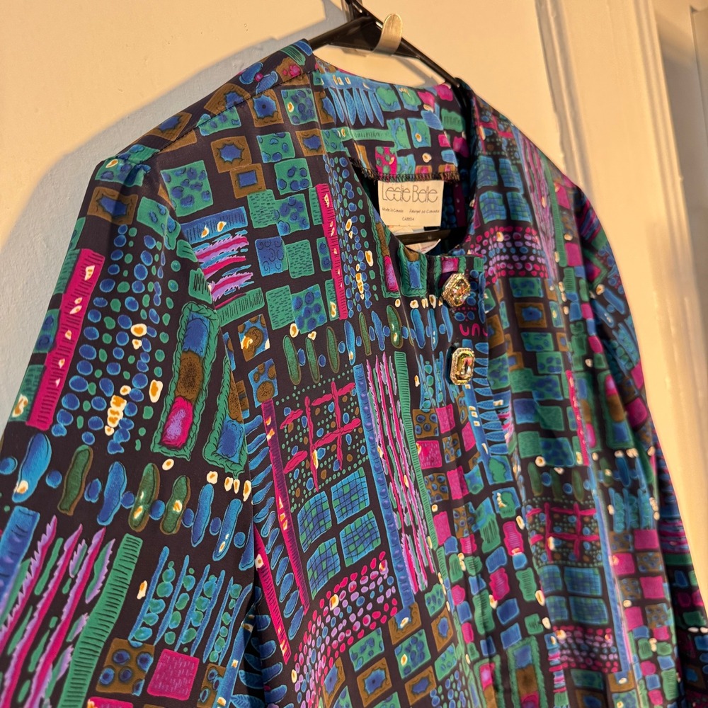 Leslie Belle Vintage Geometric‎ Vibrant Boho Glam Blouse Gem Buttons 12 Funky